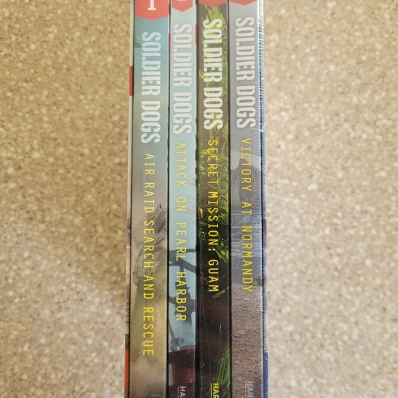 4 book set Soldier Dogs - Picture 2 of 6